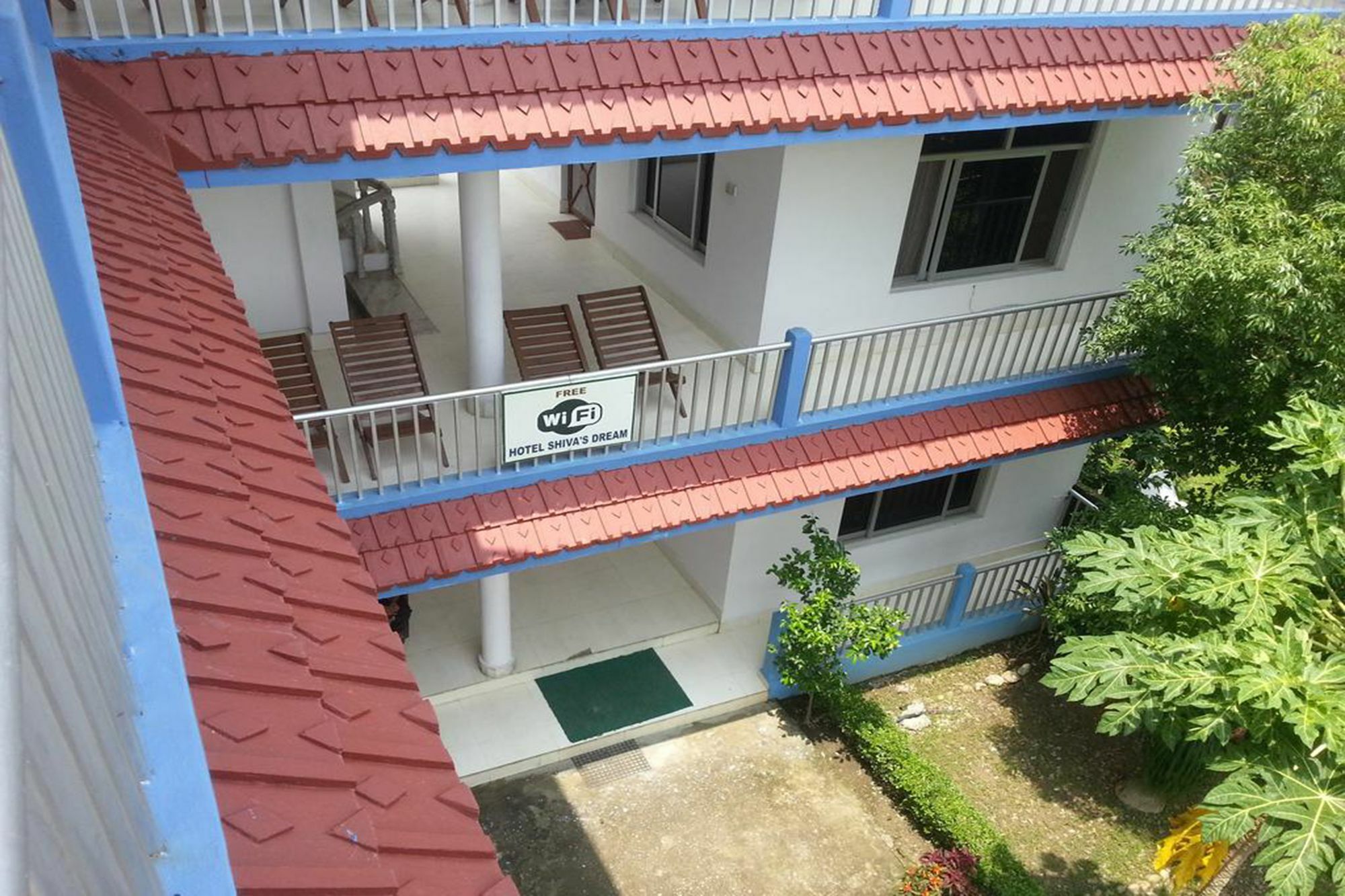 Hotel Shiva'S Dream Sauraha Εξωτερικό φωτογραφία